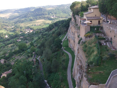 イタリアの旅「ウンブリアの丘の街　オルヴィエート」