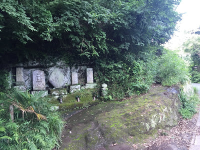 北鎌倉　幻の明月院切通し（六国見山へ続く古道）