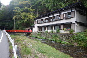 白根温泉「加羅倉館」